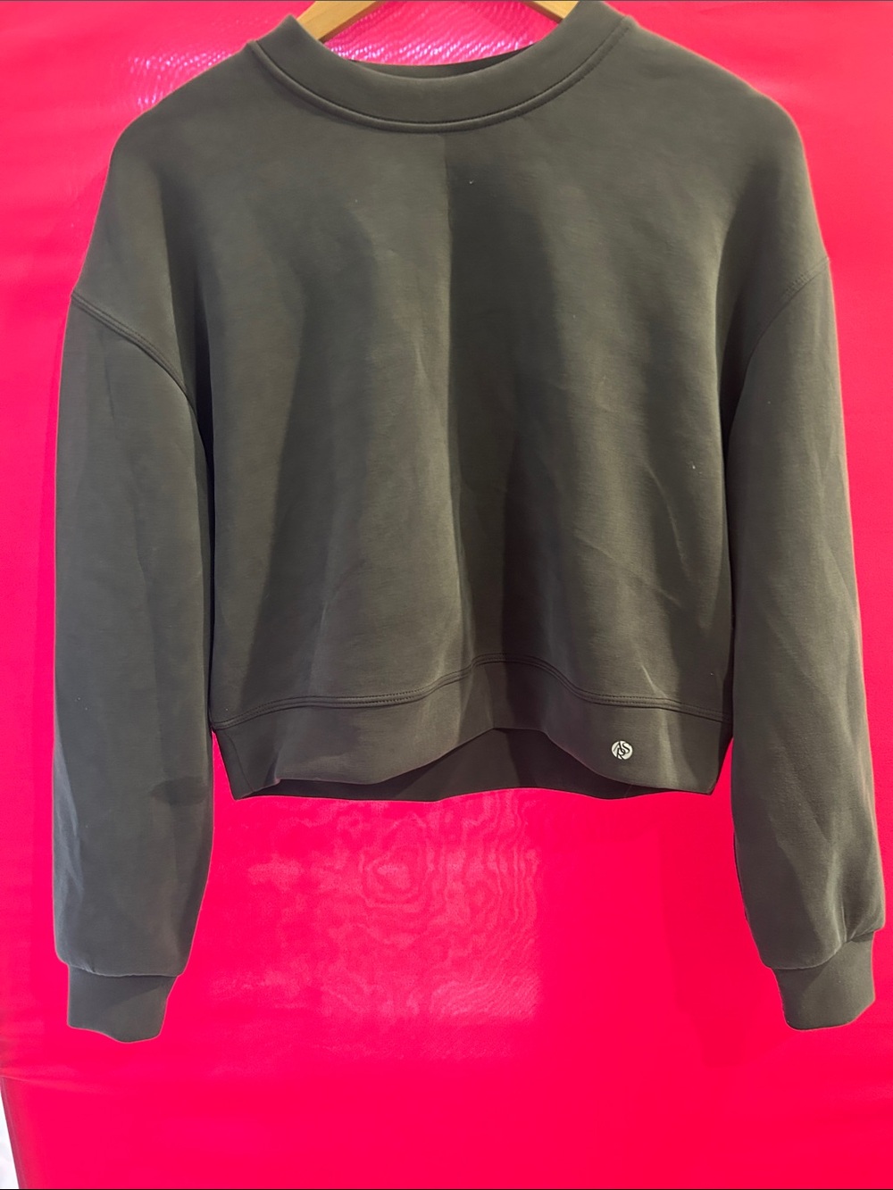 Altar'd State Black Cropped Crewneck Sweatshirt